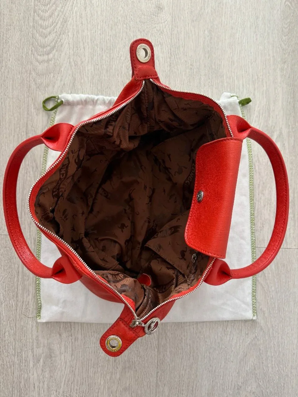 Longchamp single owner
